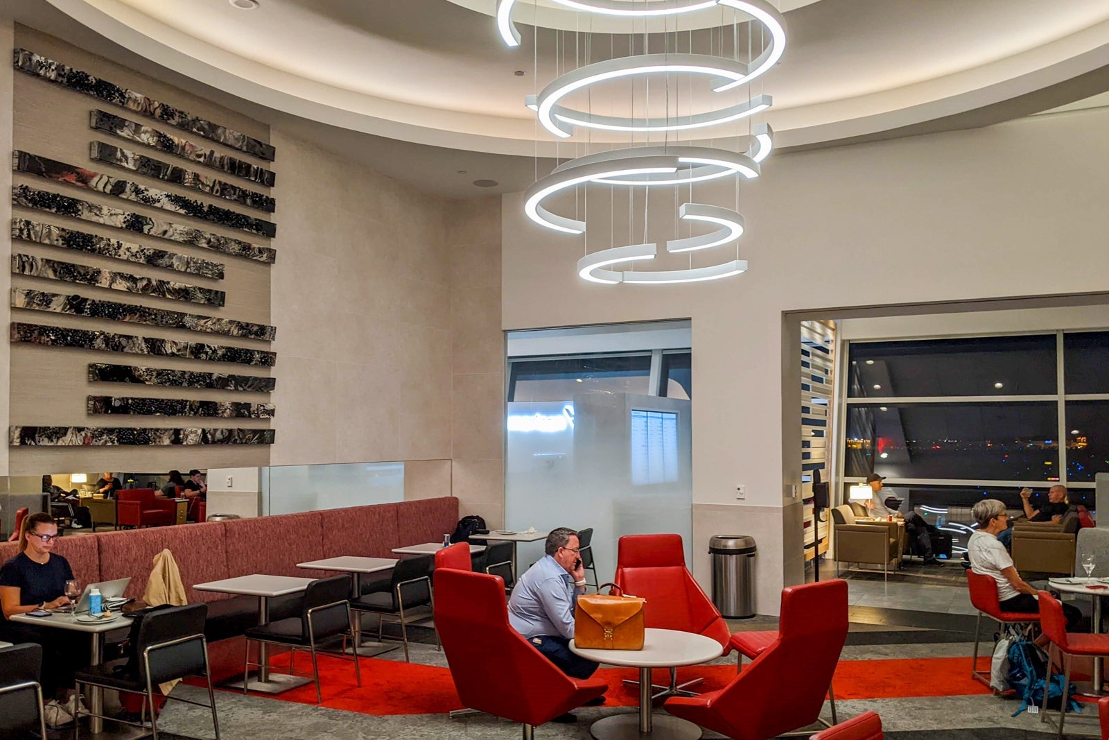 DFW American Airlines Flagship Lounge