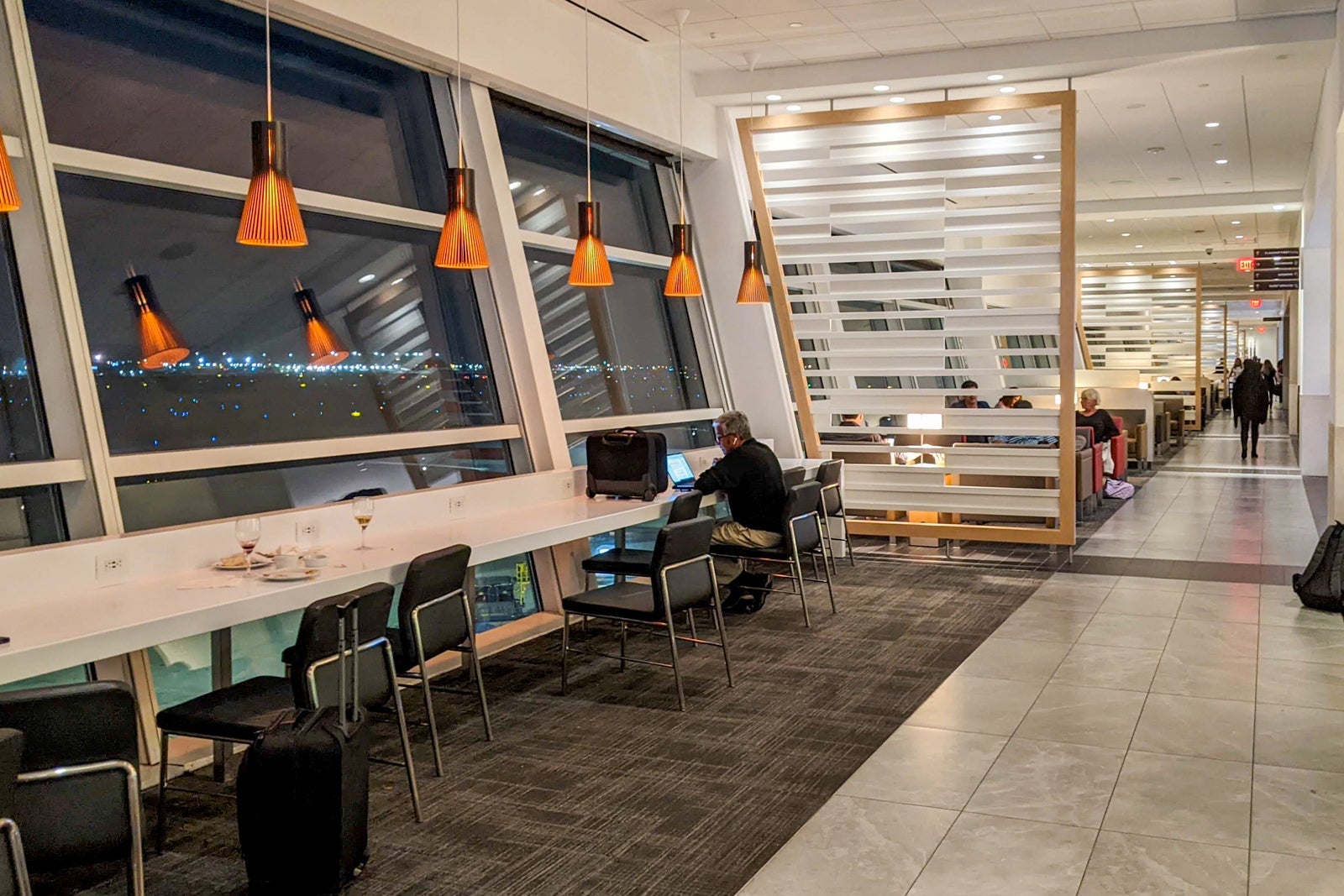 DFW American Airlines Flagship Lounge