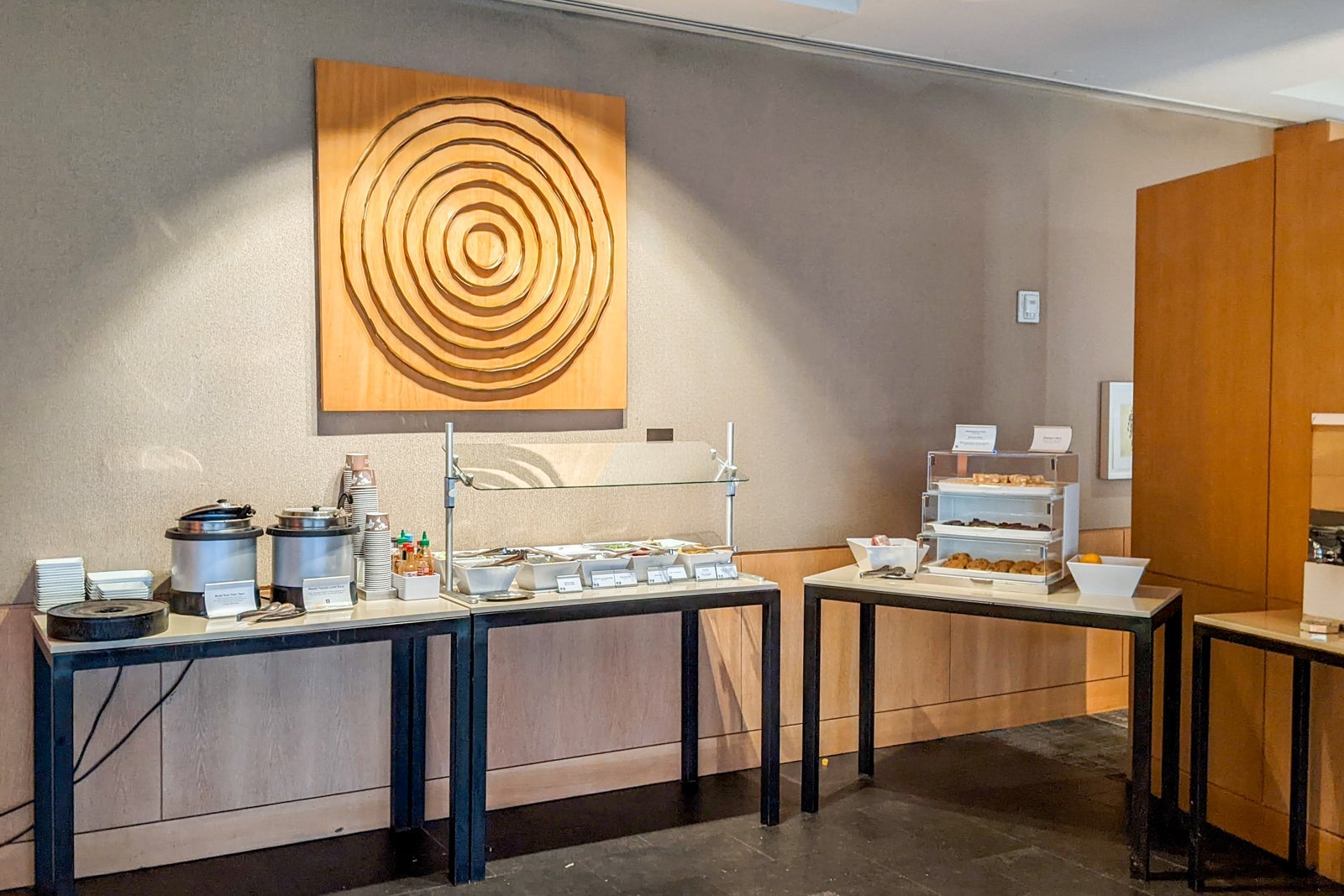 DFW American Airlines Admirals Club Terminal B