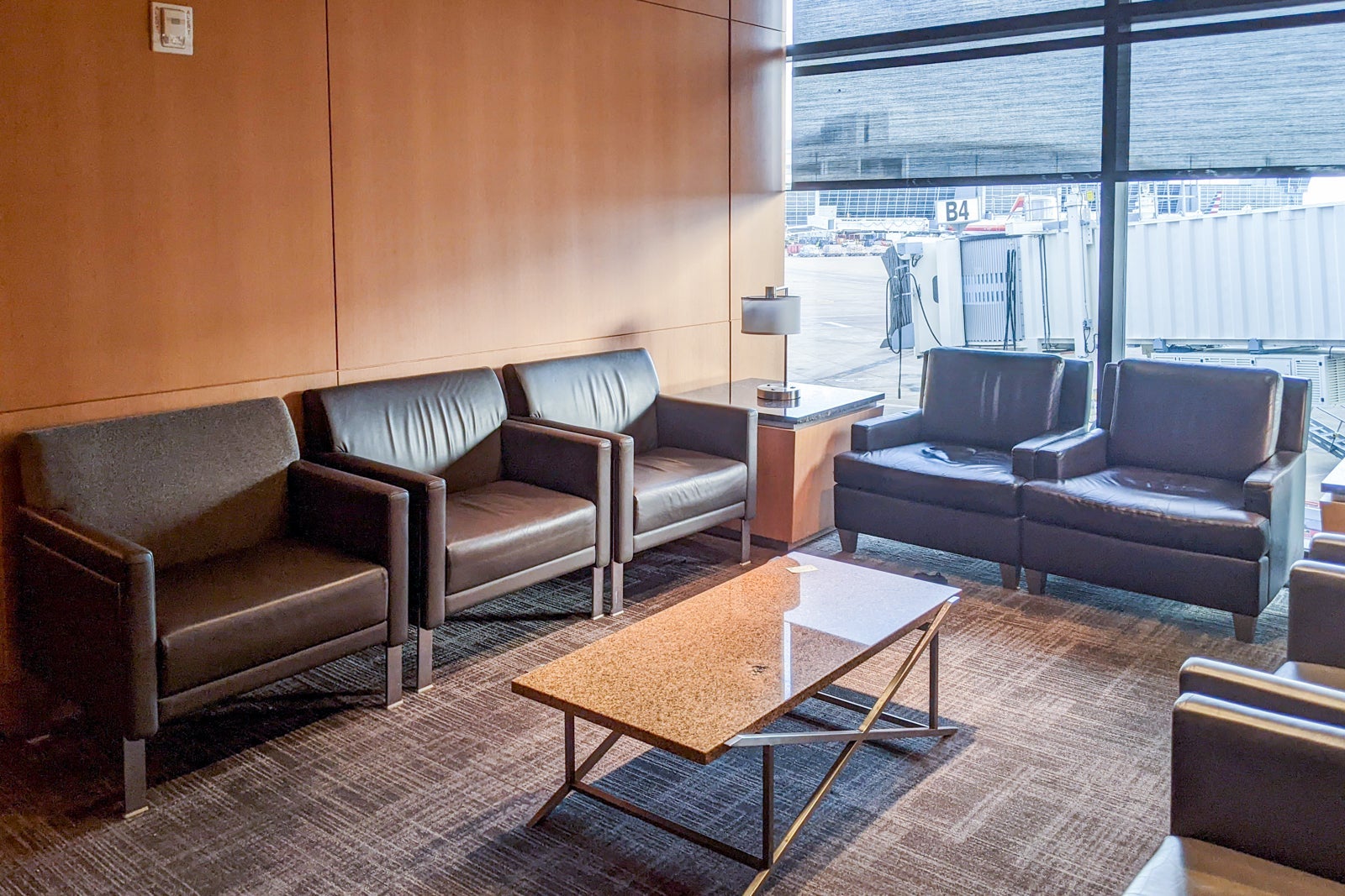 DFW American Airlines Admirals Club Terminal B