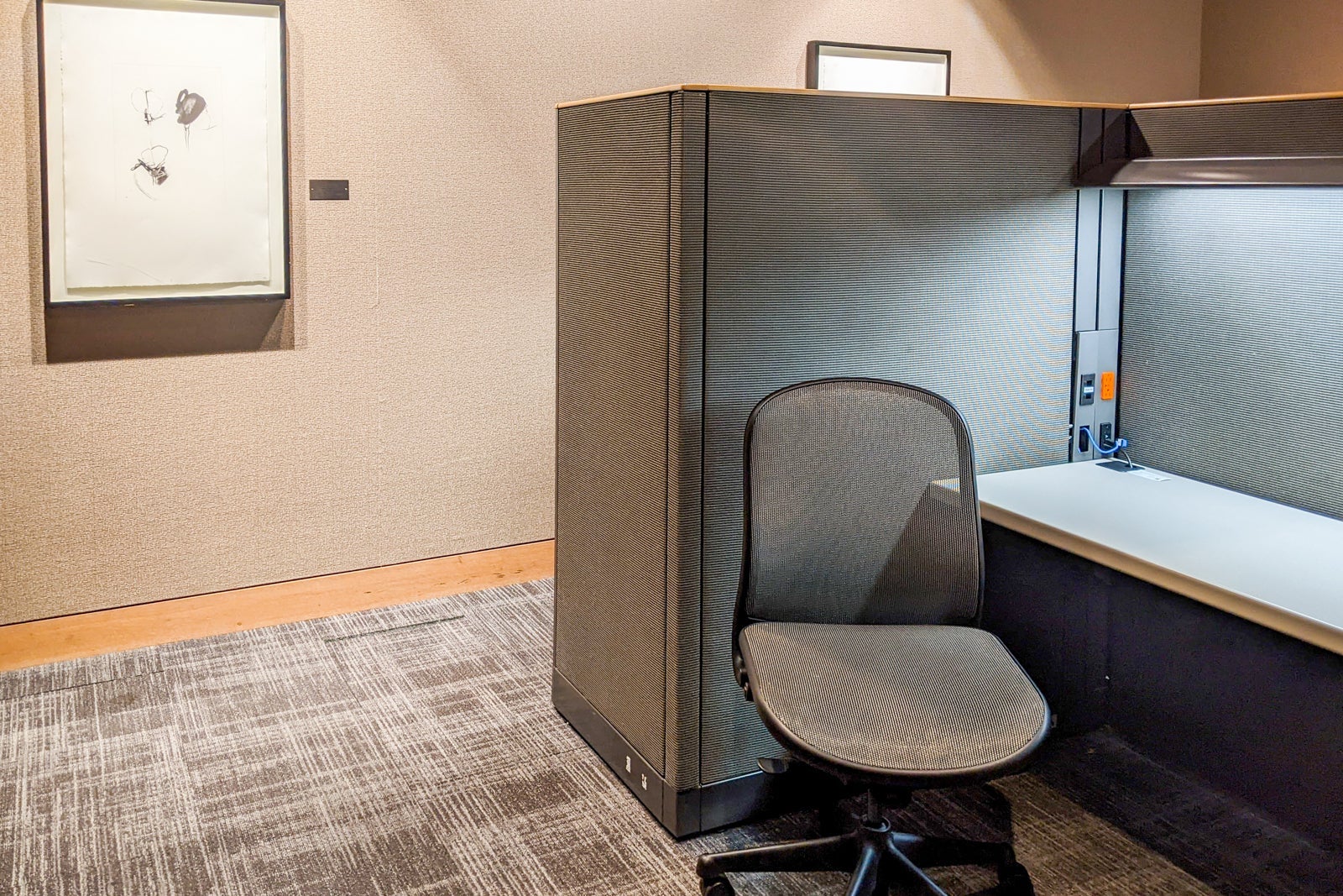 DFW American Airlines Admirals Club Terminal B