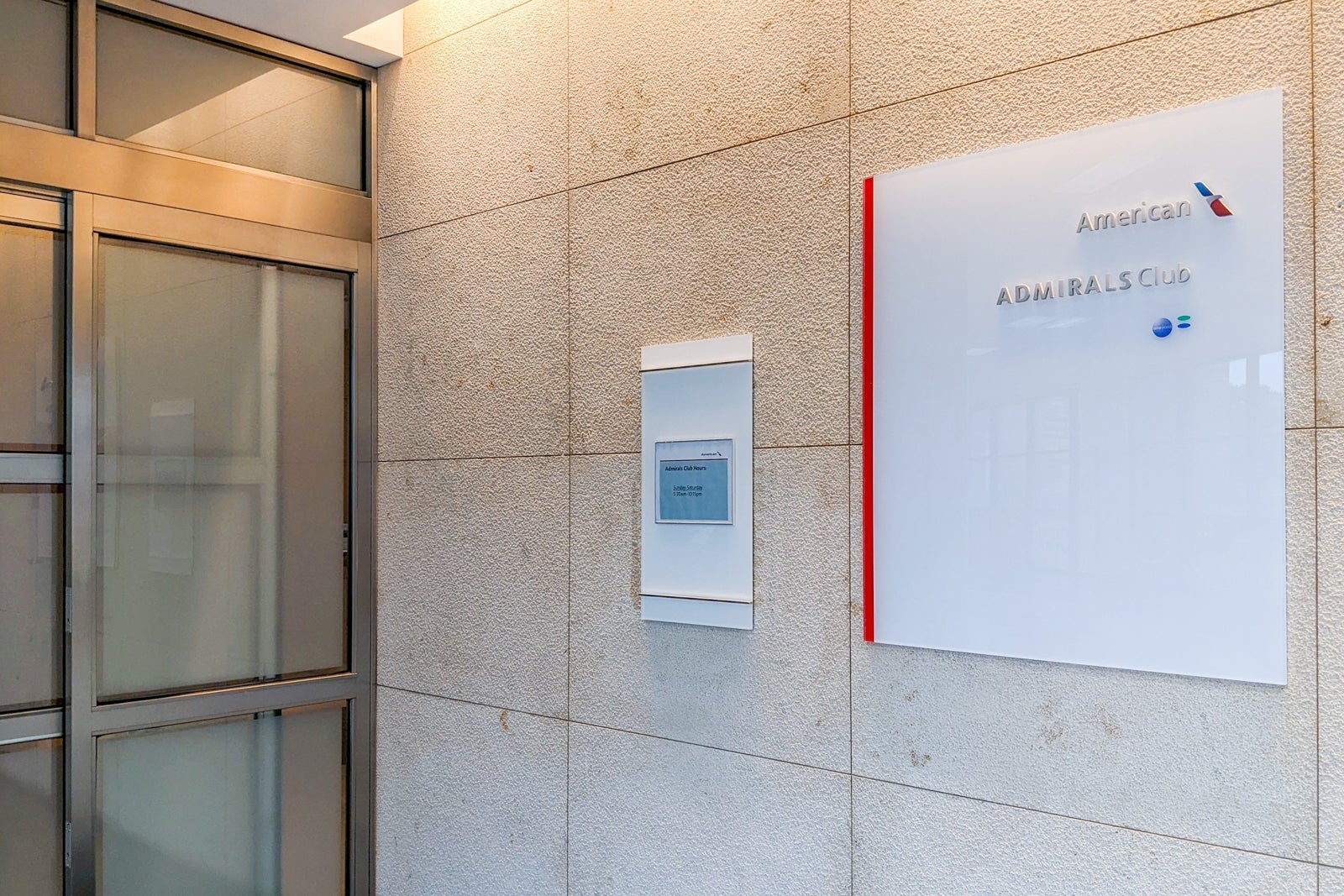 DFW American Airlines Admirals Club Terminal B