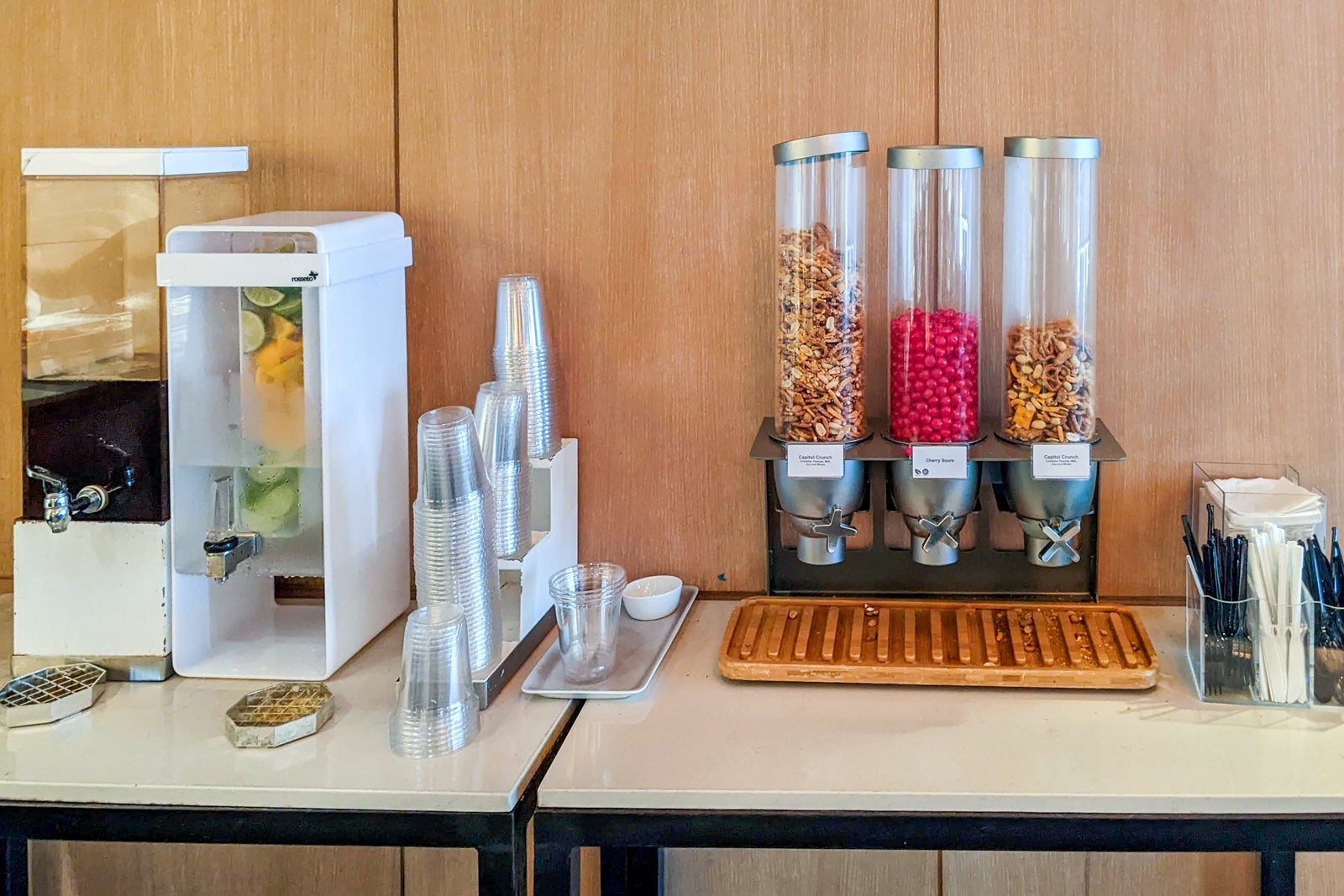 DFW American Airlines Admirals Club Terminal B