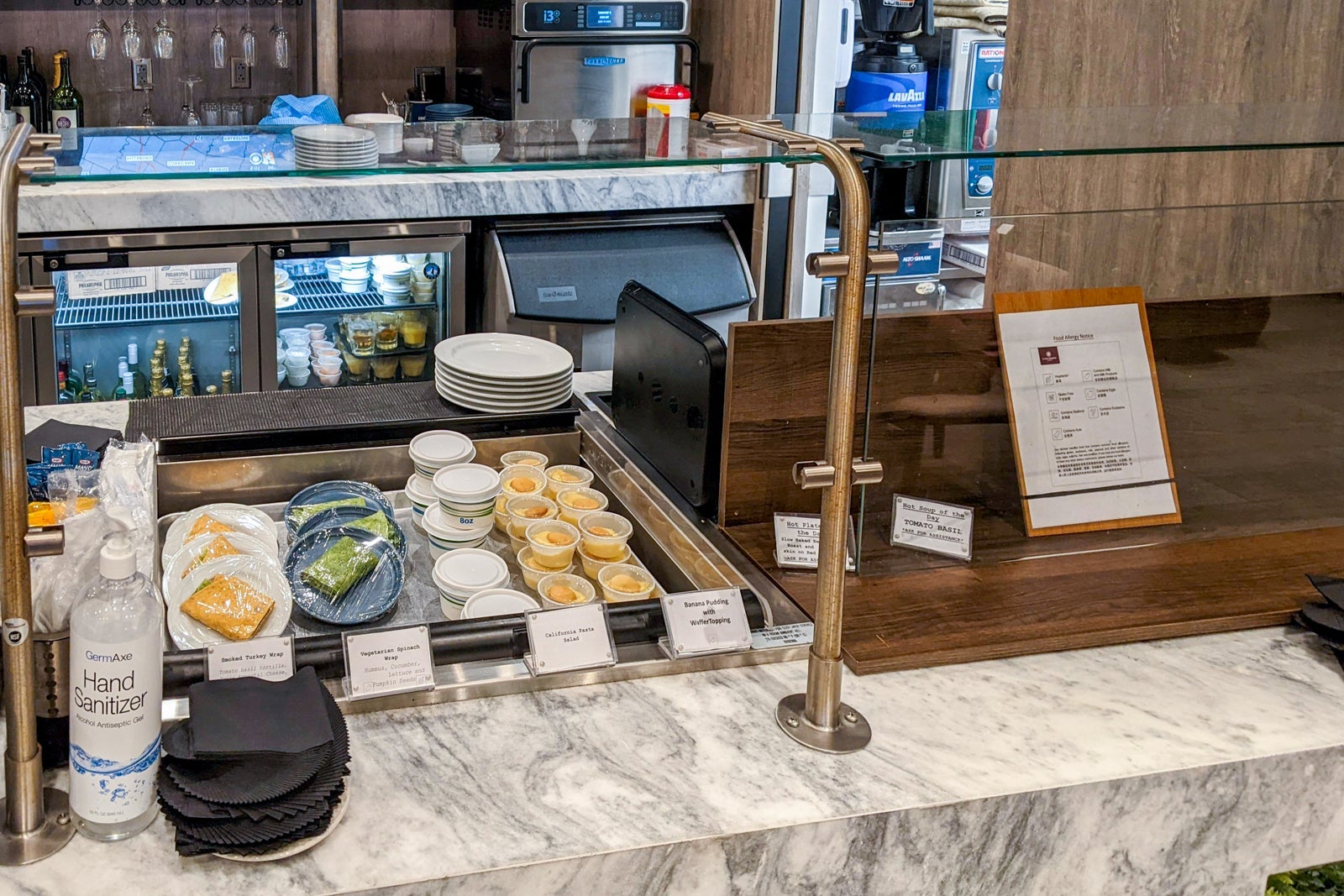 DFW Plaza Premium Lounge