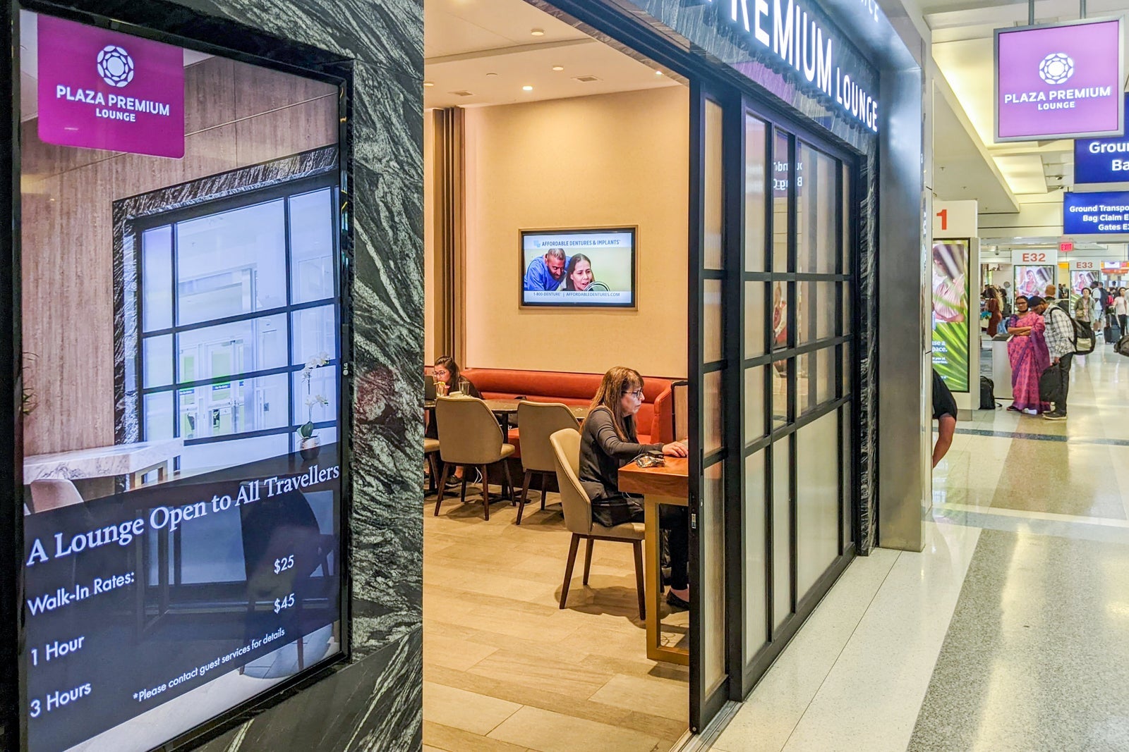 DFW Plaza Premium Lounge