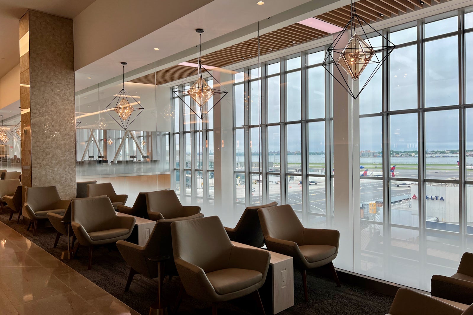 Delta Sky Club LaGuardia LGA