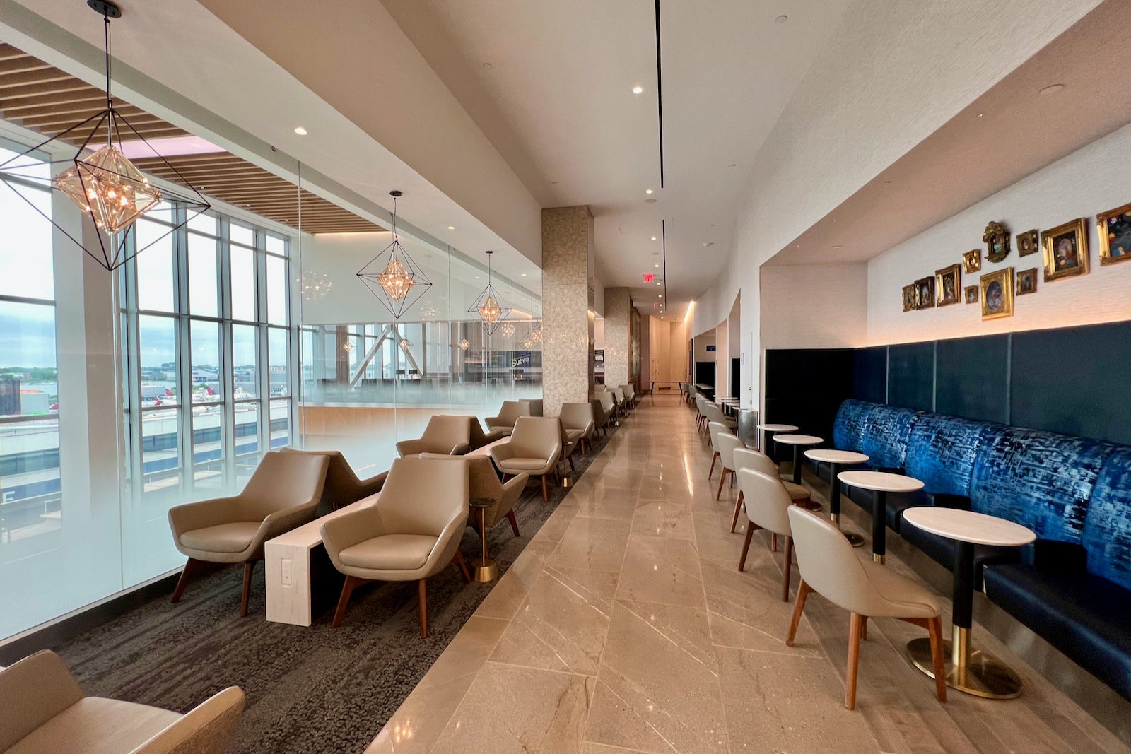 Delta Sky Club LaGuardia LGA