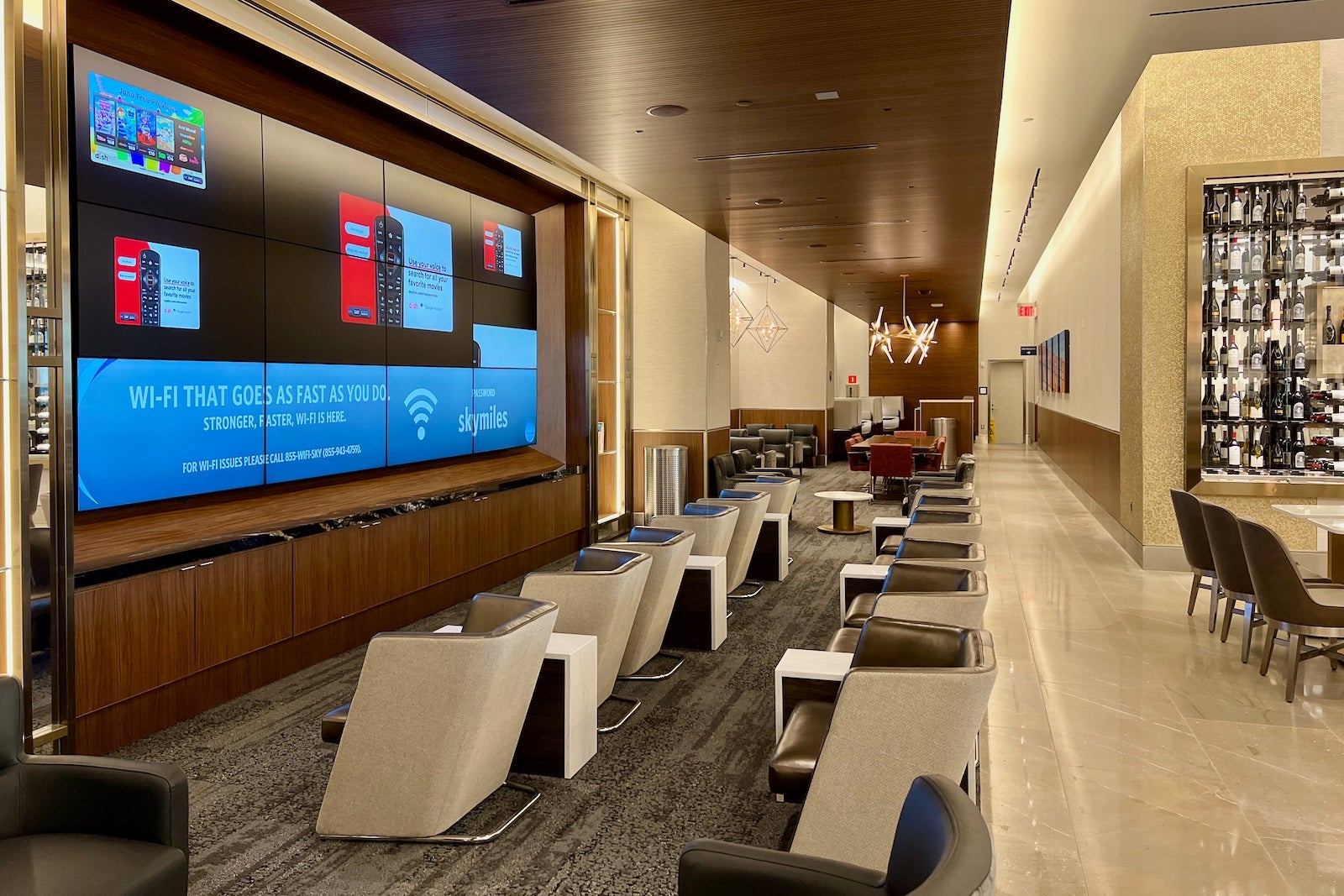 Delta Sky Club LaGuardia LGA