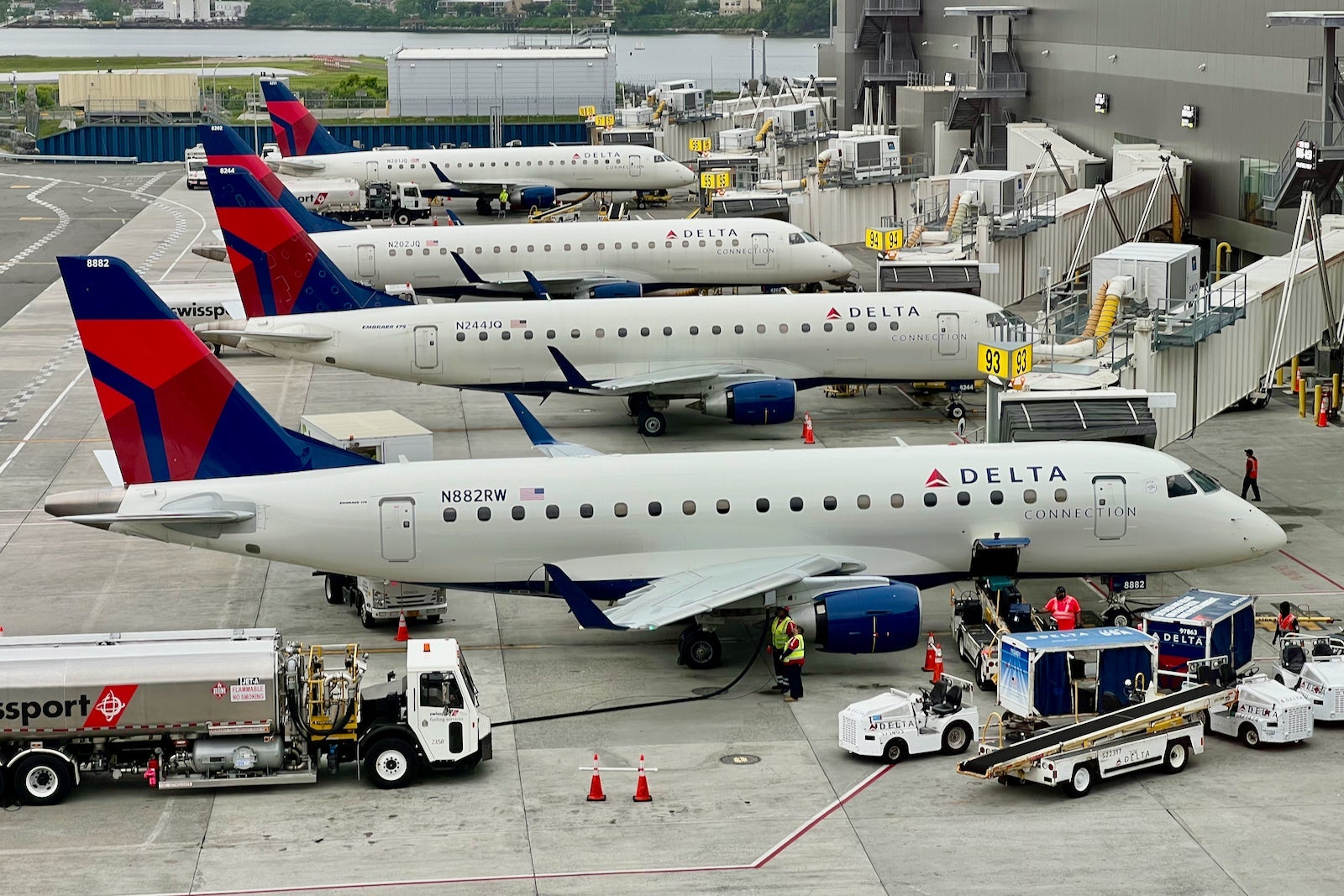 Delta planes