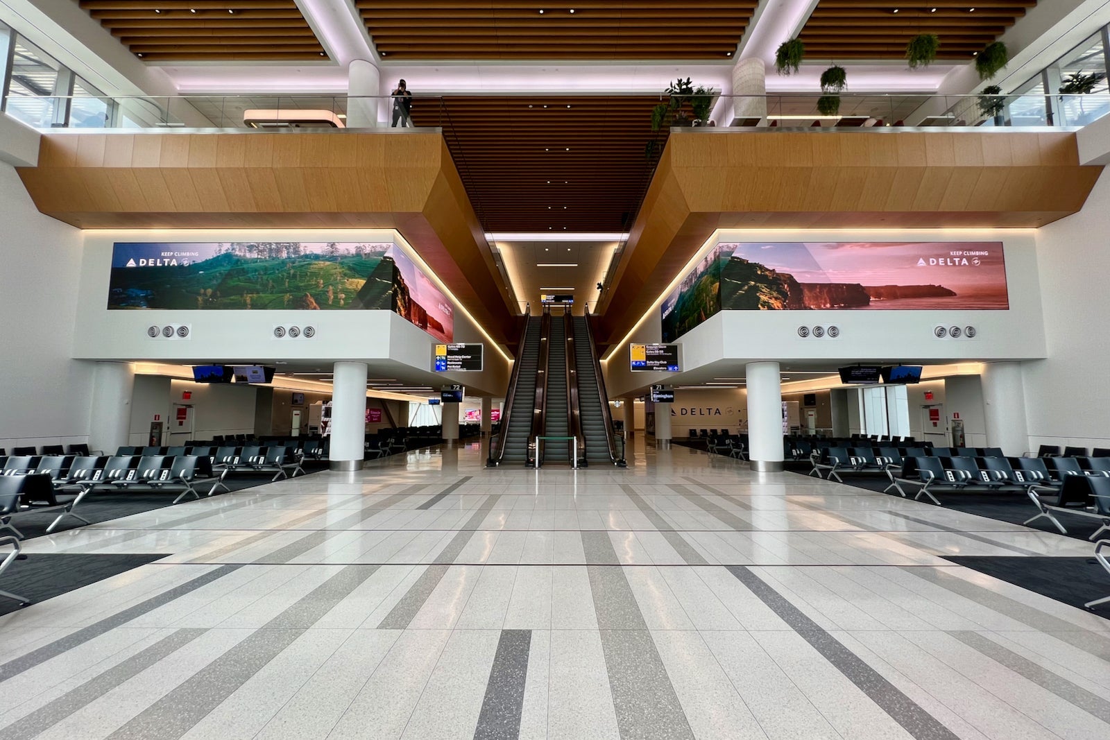 Delta terminal LaGuardia Airport