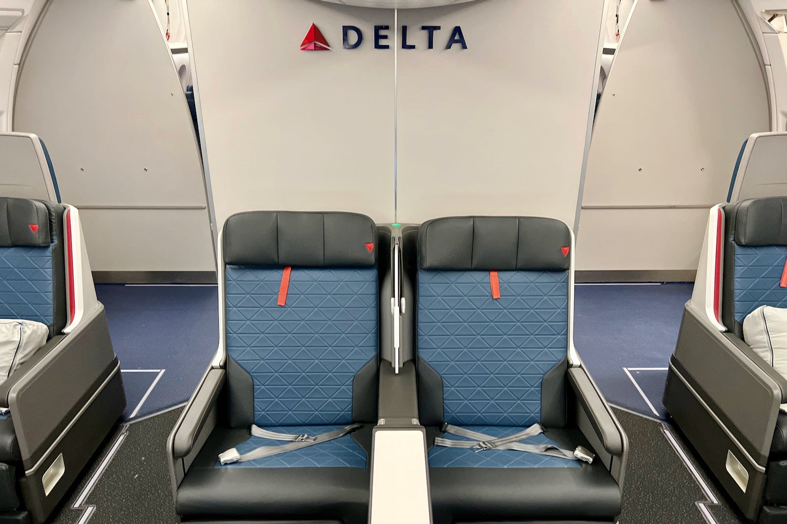 Flying Delta's 1st 'new' Airbus A350, with unique business-class