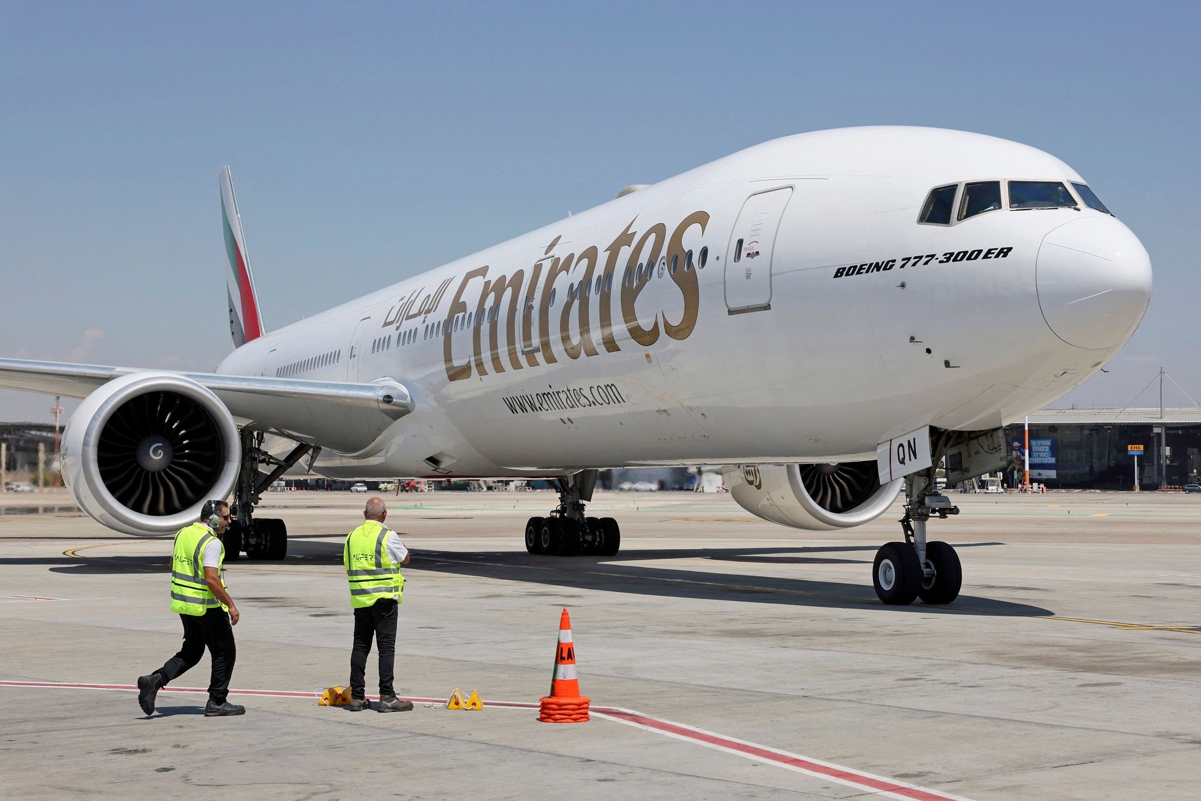Emirates 777