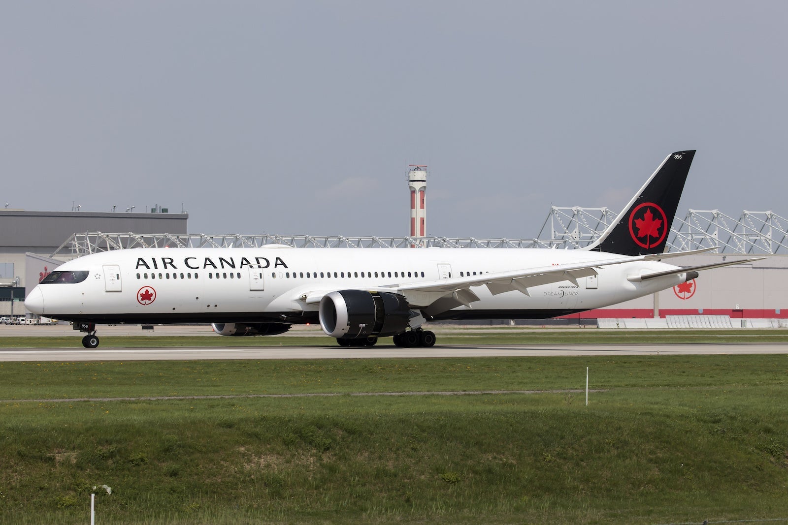 Air Canada plane