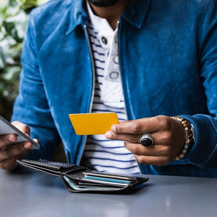American Express Gold vs. American Express Platinum: Which one is right for you?