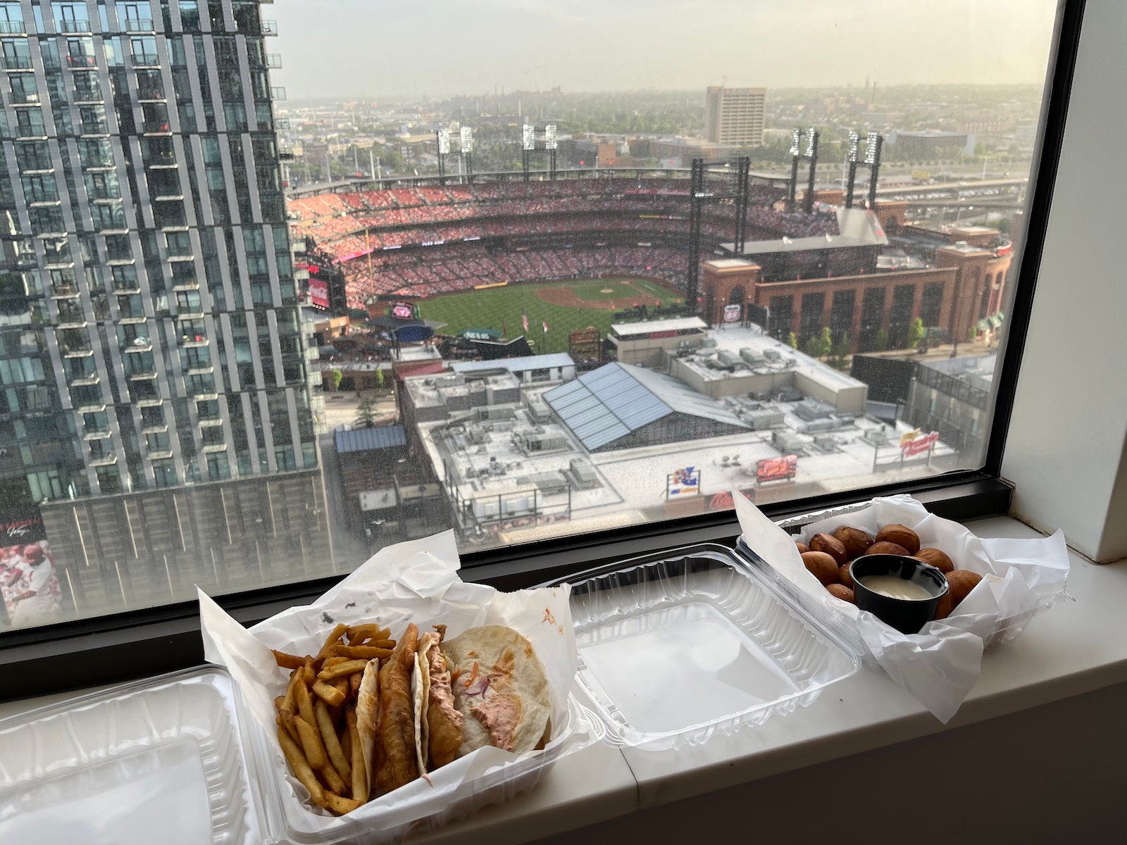 hilton st. louis ballpark