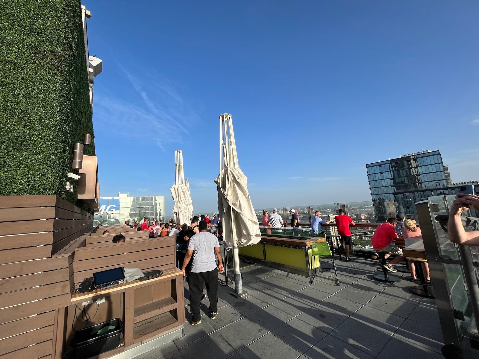 rooftop bar hilton st. louis