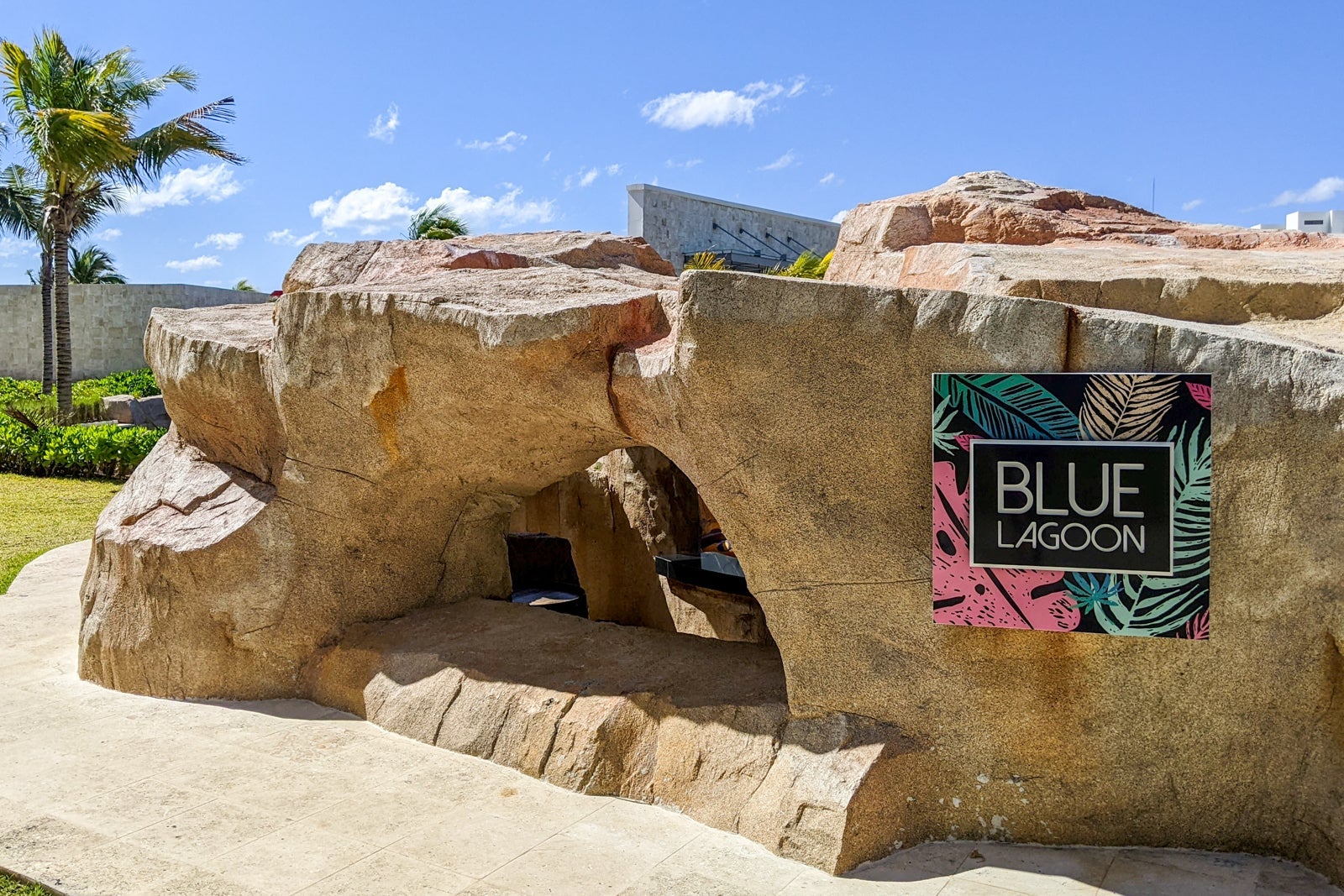 Planet Hollywood Blue Lagoon bar