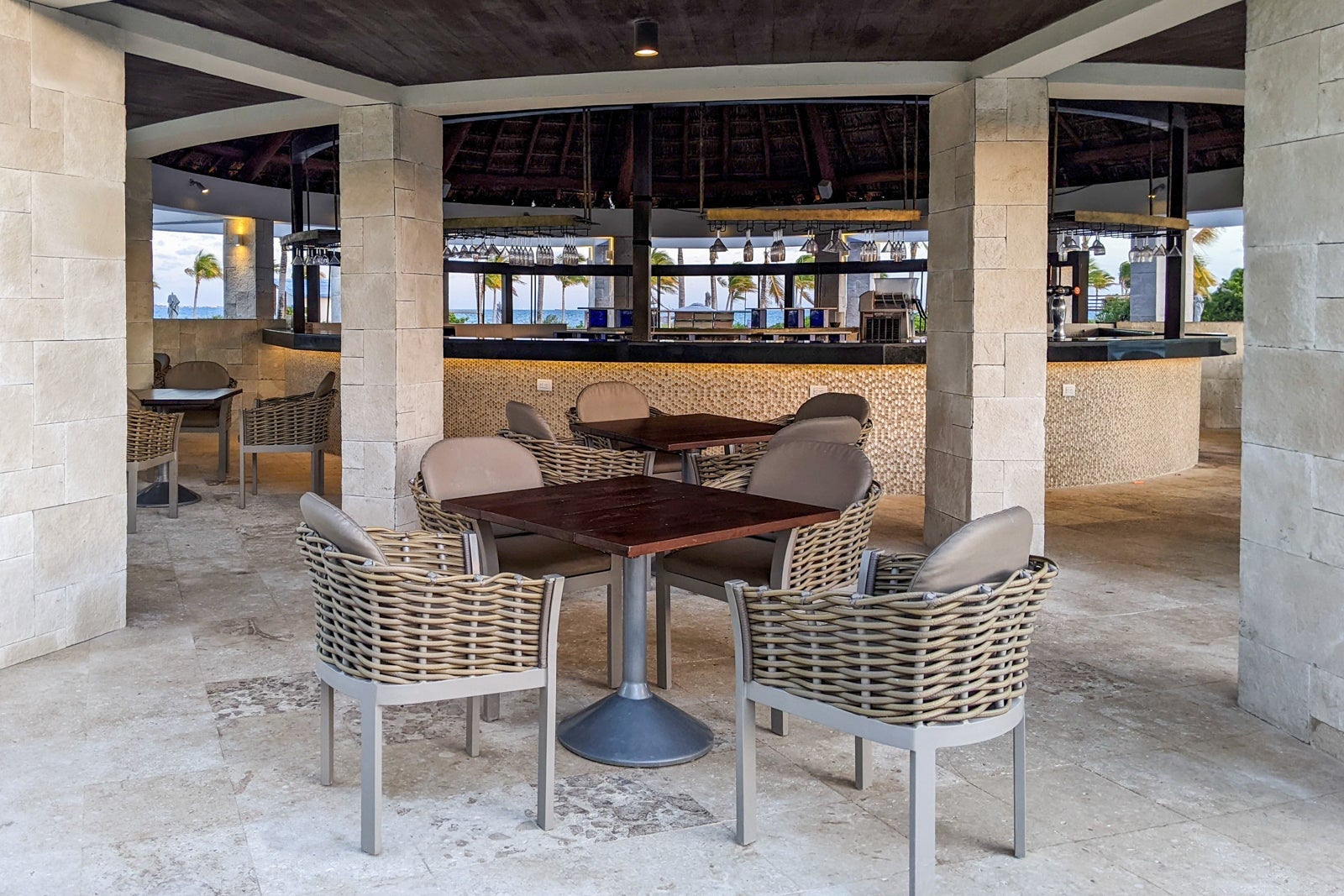 Planet Hollywood Cancun bar