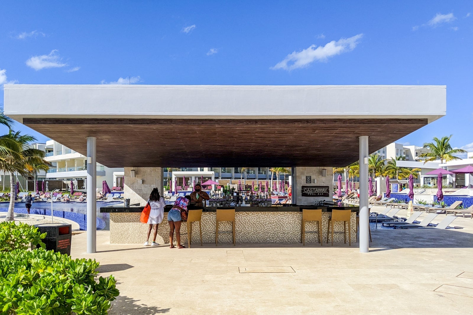 Planet Hollywood Cancun bar