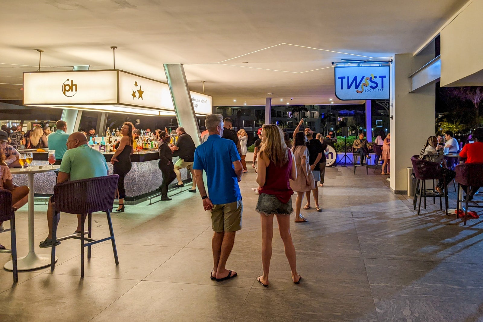 Planet Hollywood Twist bar