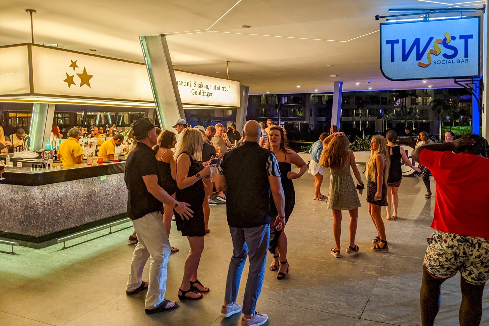 Planet Hollywood Twist bar