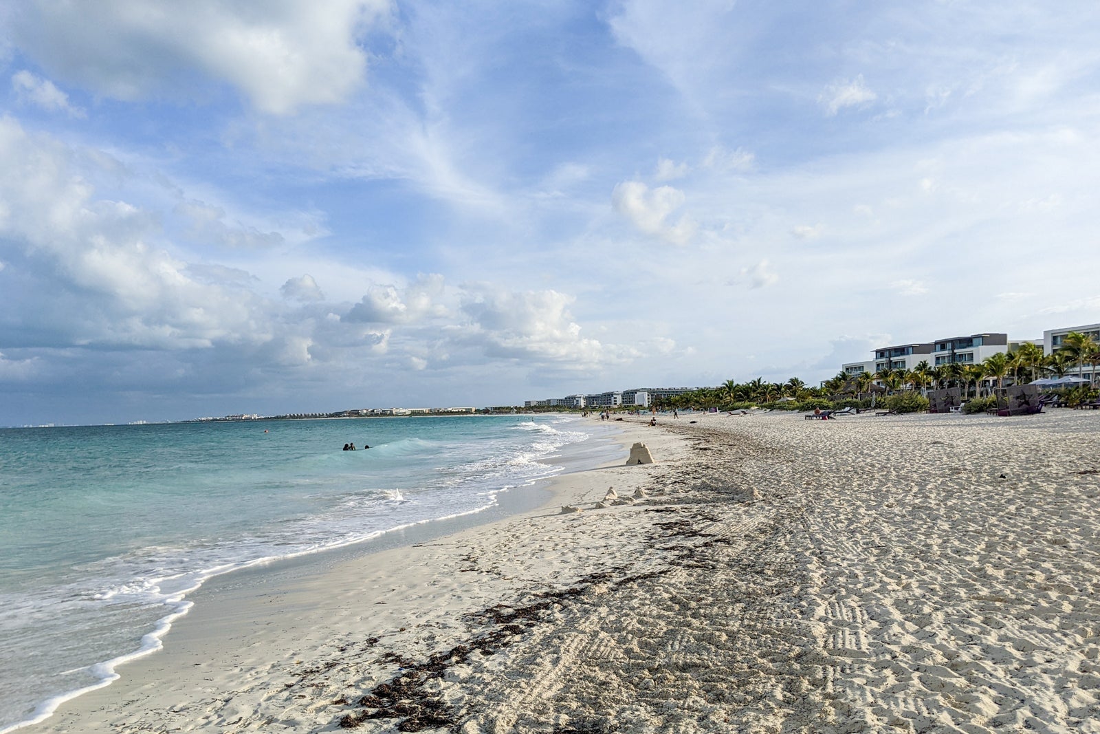 Planet Hollywood Cancun beach