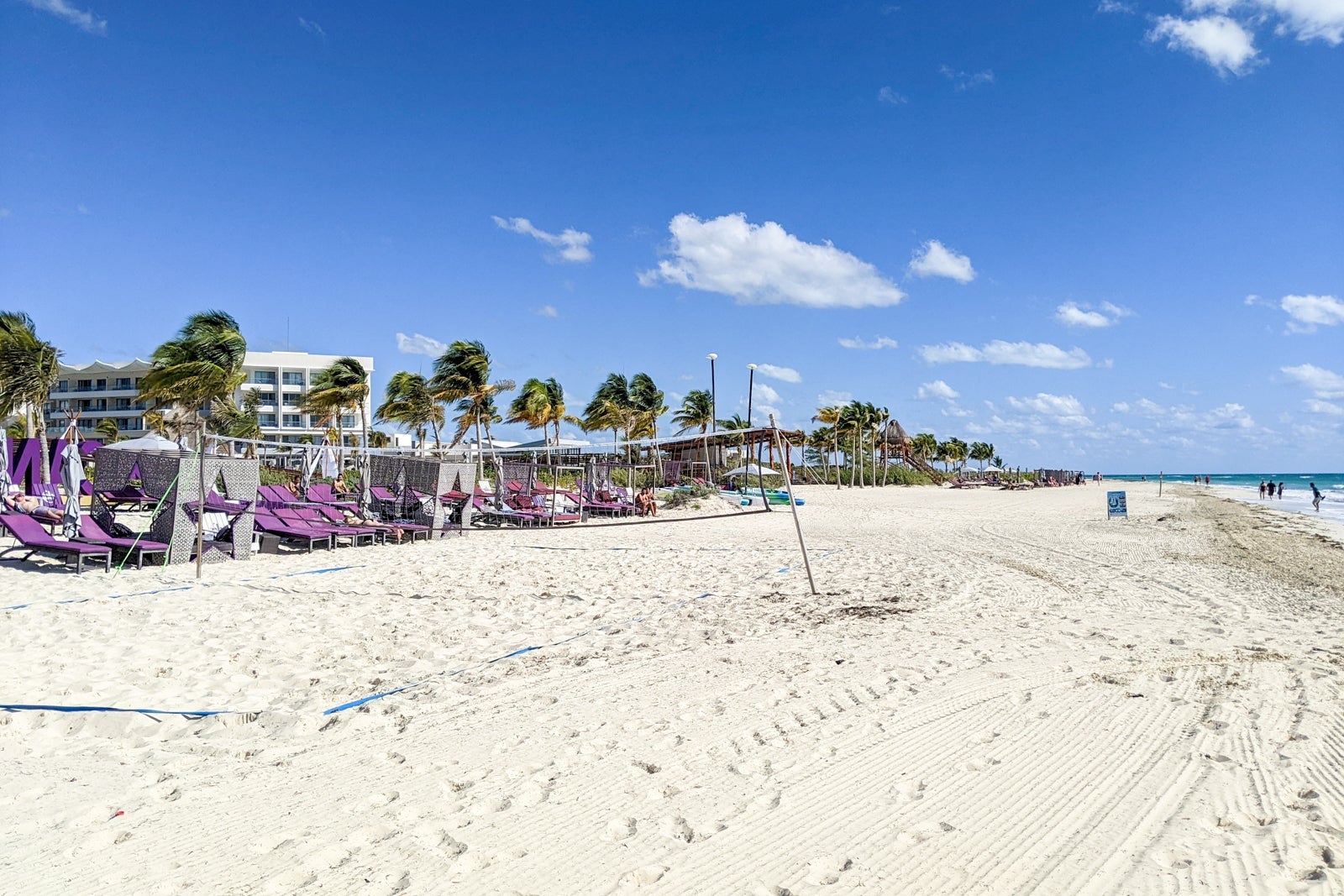Planet Hollywood Cancun beach