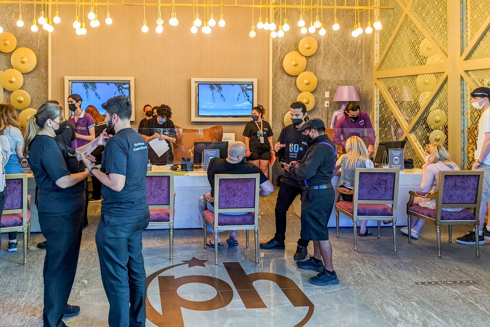 Planet Hollywood Cancun lobby