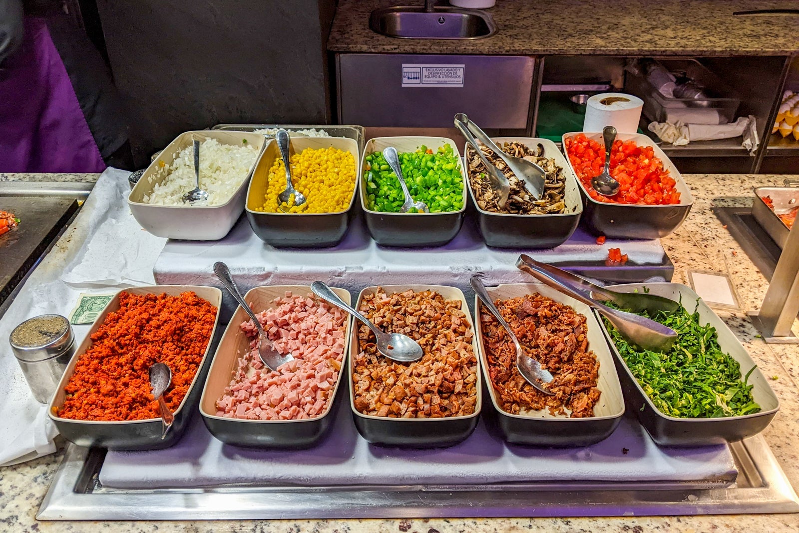 Planet Hollywood buffet