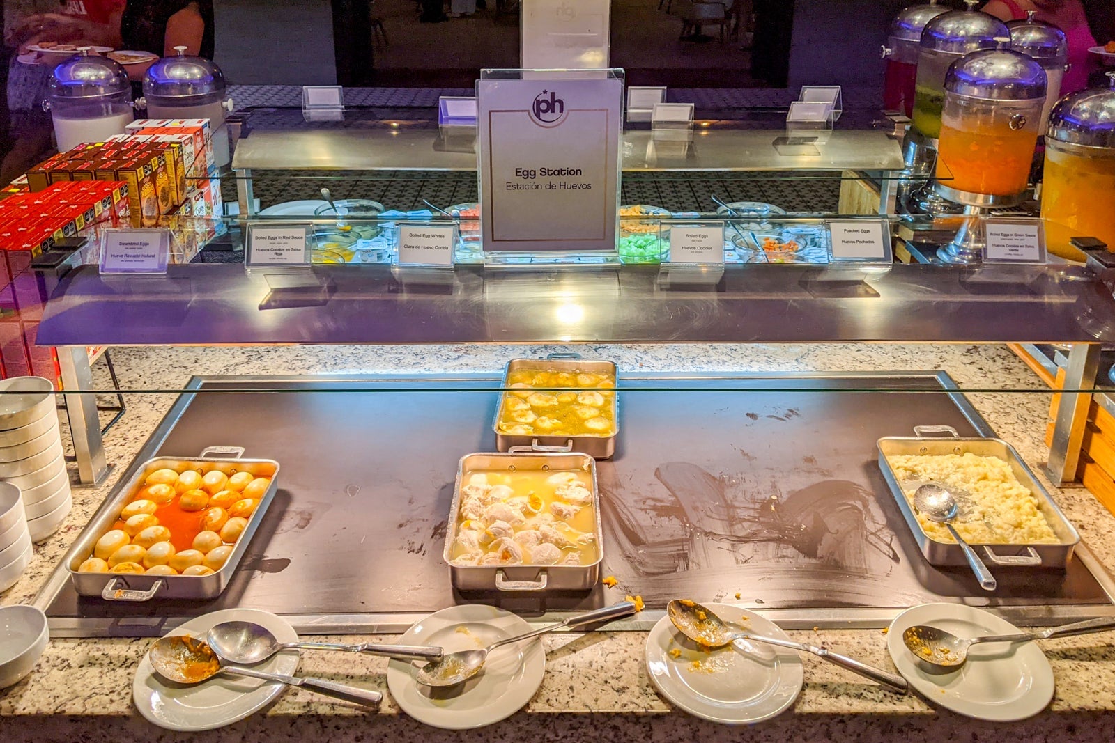Planet Hollywood buffet