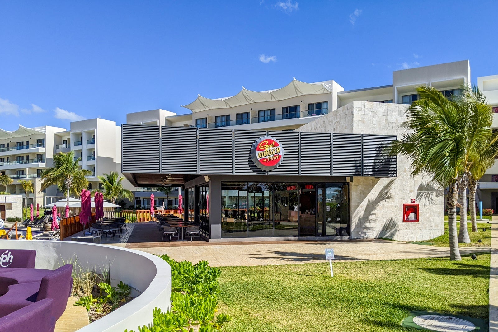 Planet Hollywood Guy's Burgers