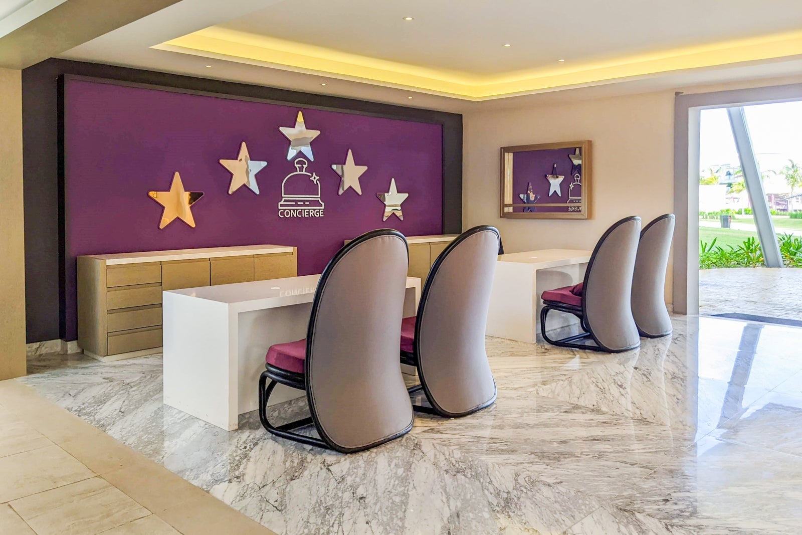 Planet Hollywood concierge desks