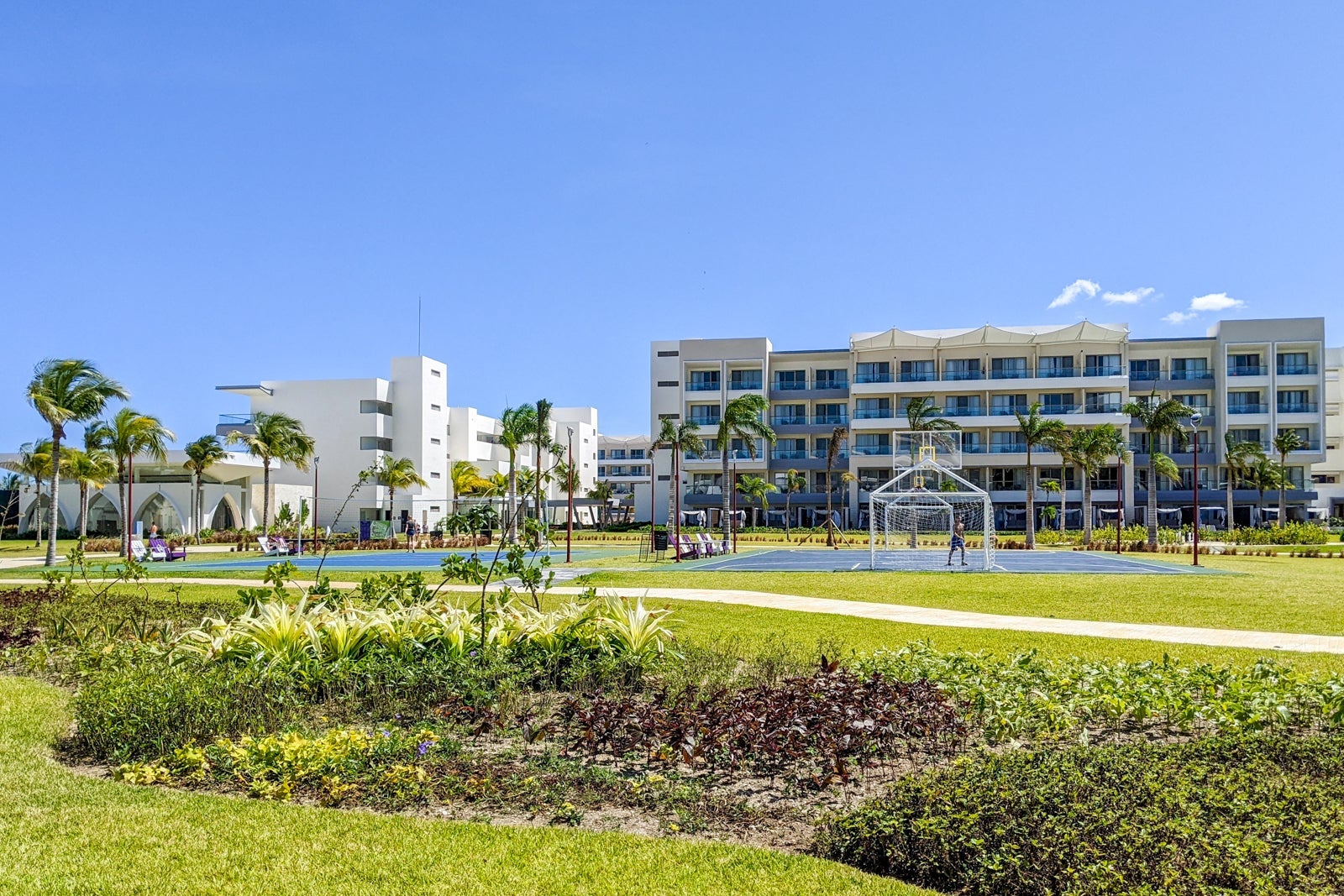 Planet Hollywood Cancun courts