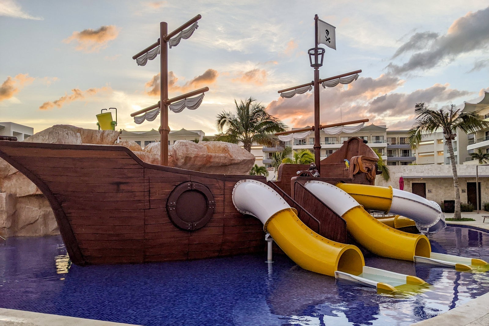 Planet Hollywood kid's pool