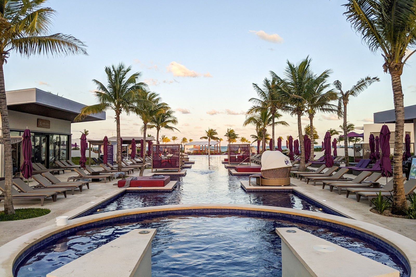 Planet Hollywood adult pool
