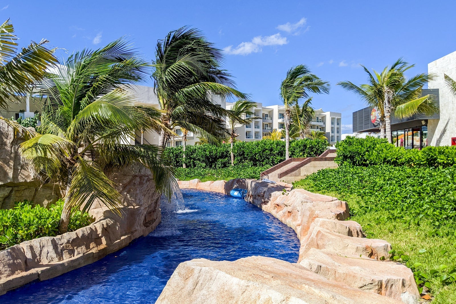Planet Hollywood Cancun lazy river