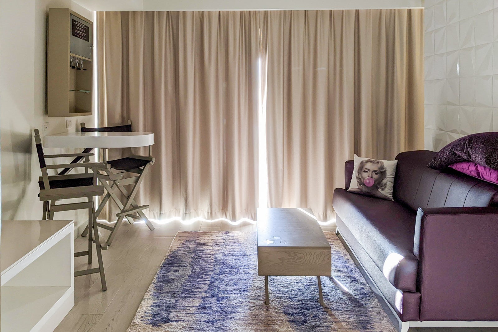 Planet Hollywood room curtains