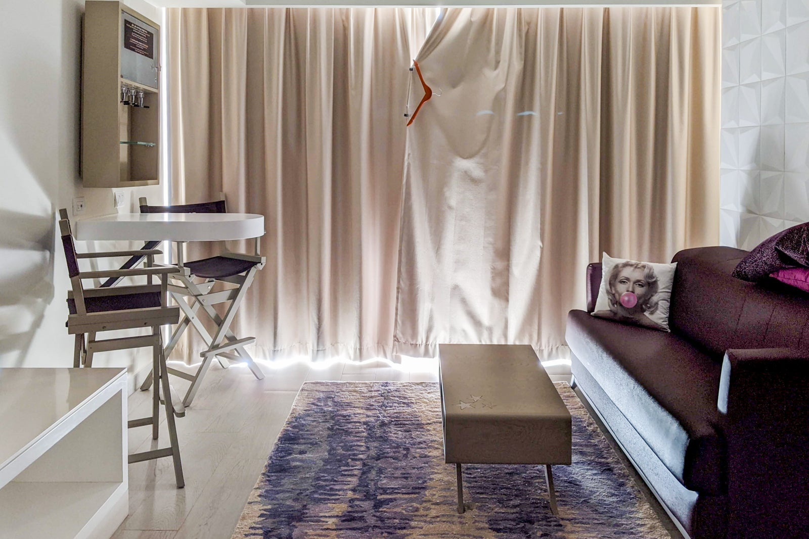 Planet Hollywood room curtains
