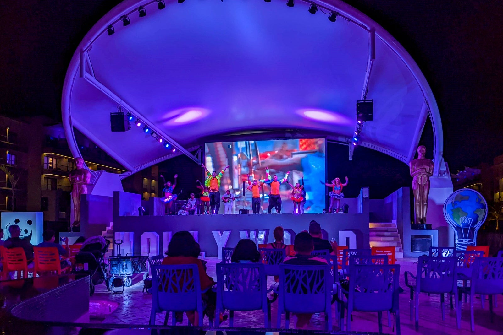Planet Hollywood show
