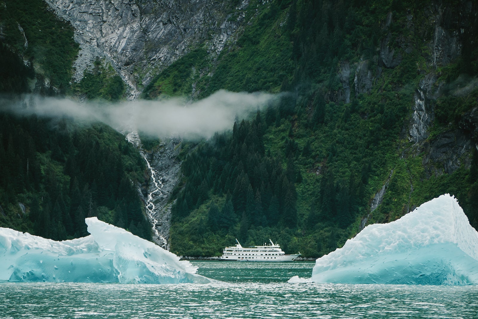 View of cruise ship and iceburgs, Tracy Arm, Alaska