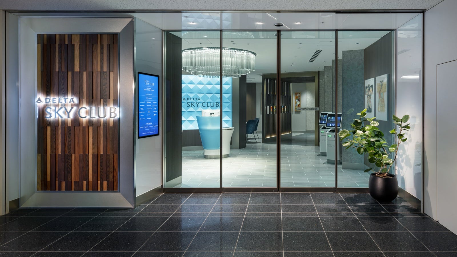 Delta Sky Club Tokyo Haneda HND