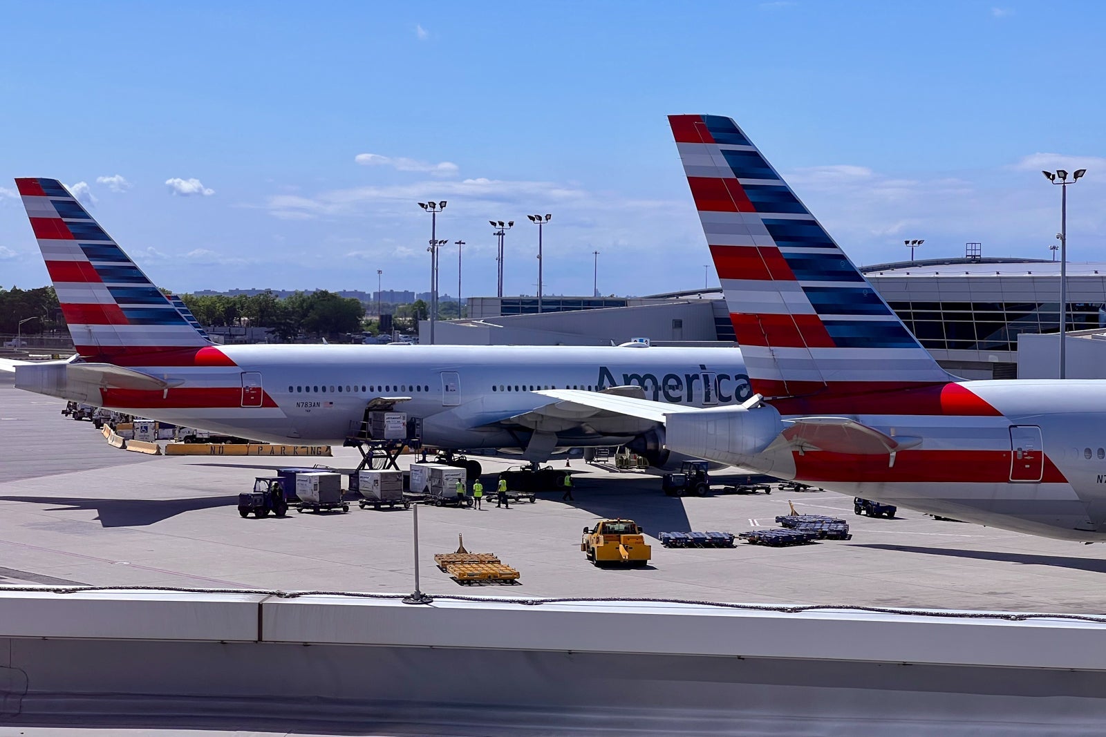 American Airlines Boeing 777 JFK Terminal 8