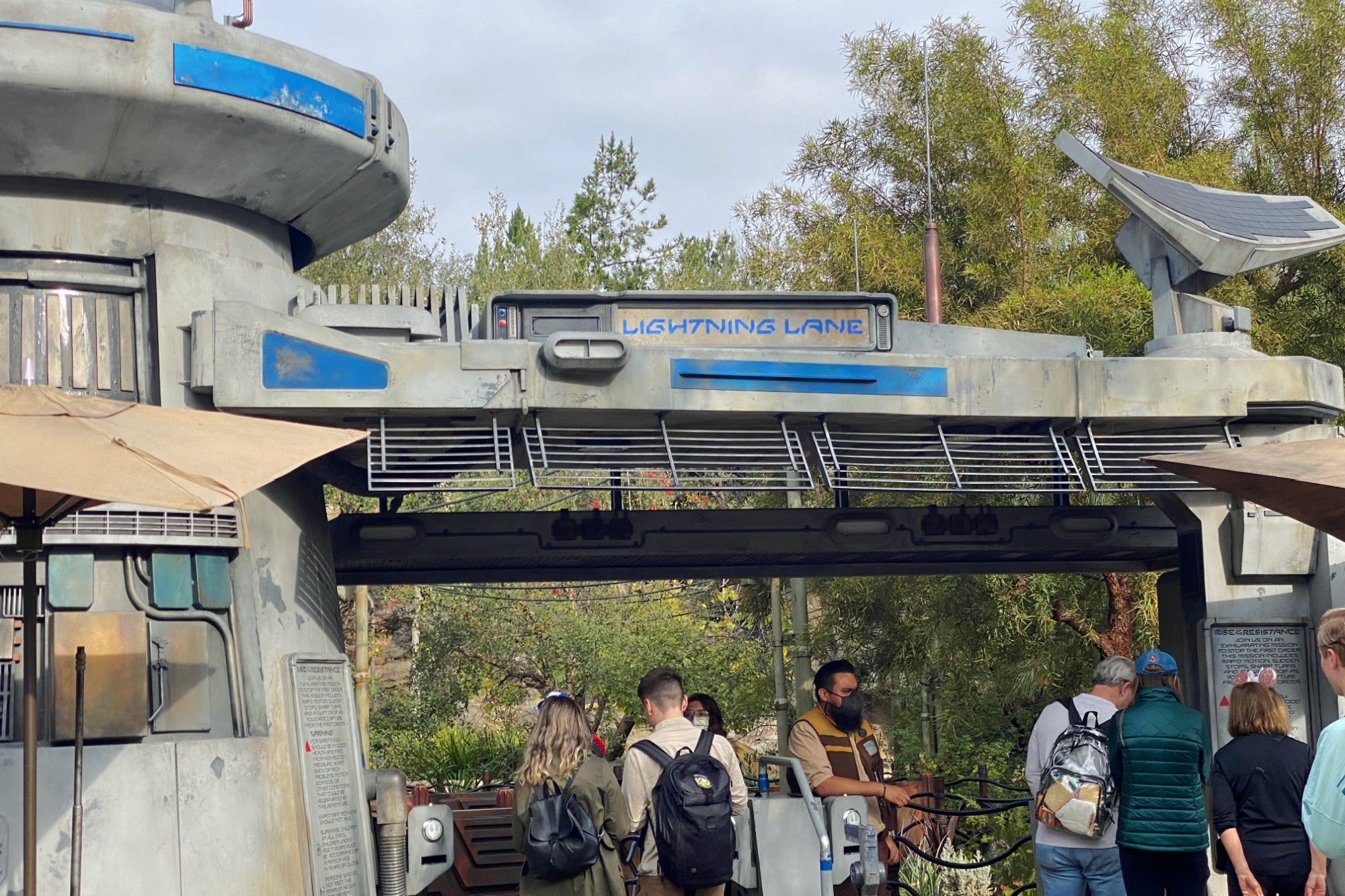 Star Wars Rise of the Resistance Lightning Lane