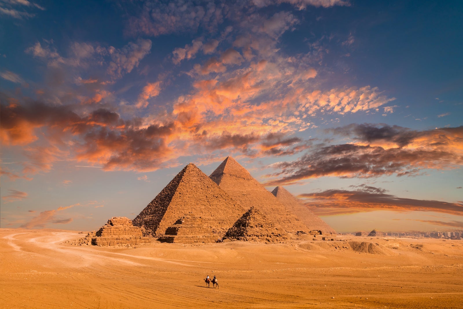 cairo pyramids