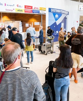 charles de gaulle airport lines