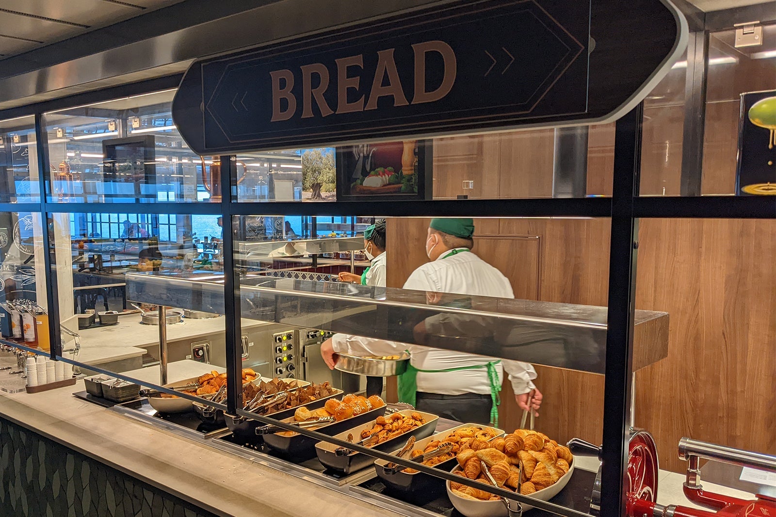 Bread selection at MSC Seashore buffet