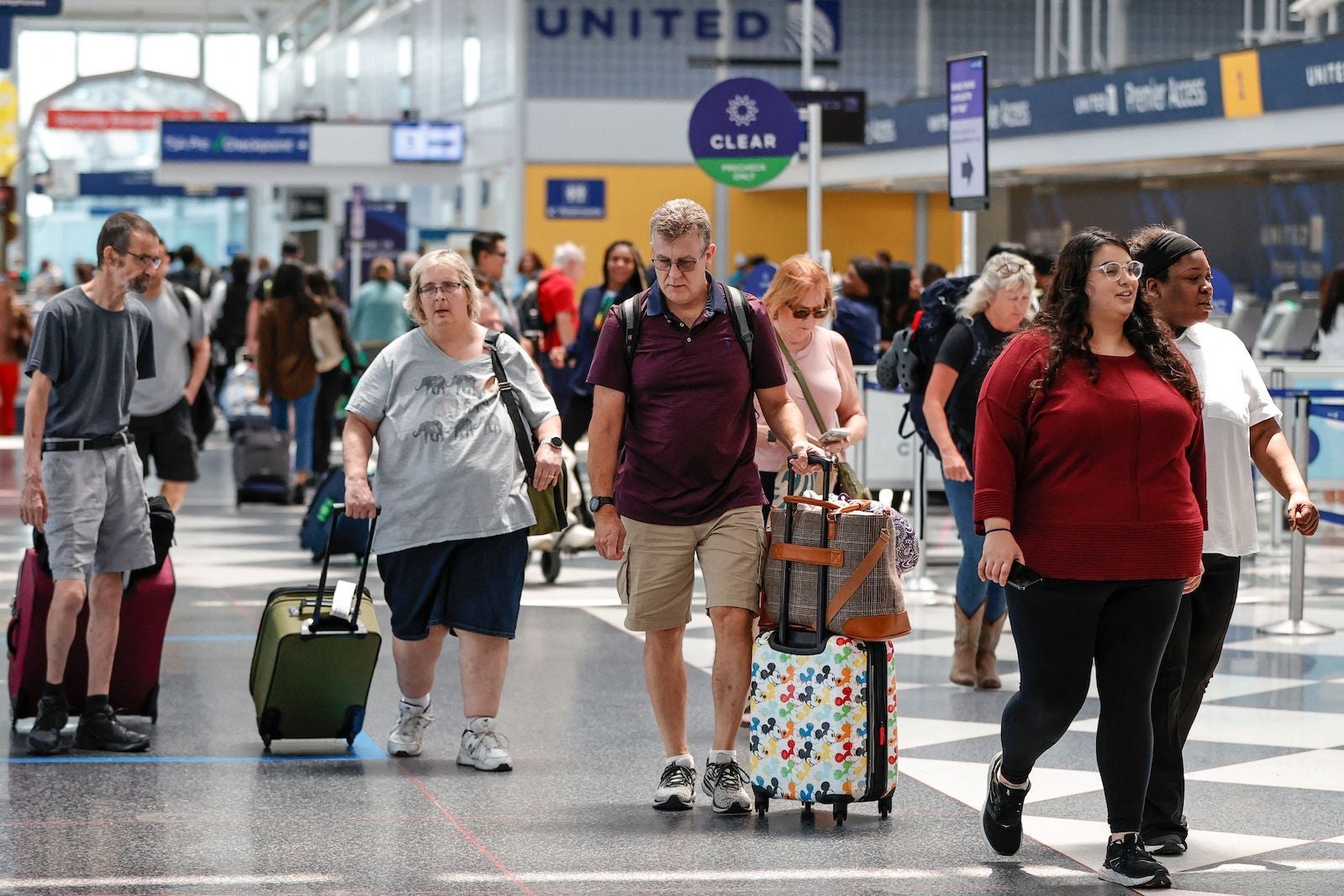 chicago o'hare airport summer travel