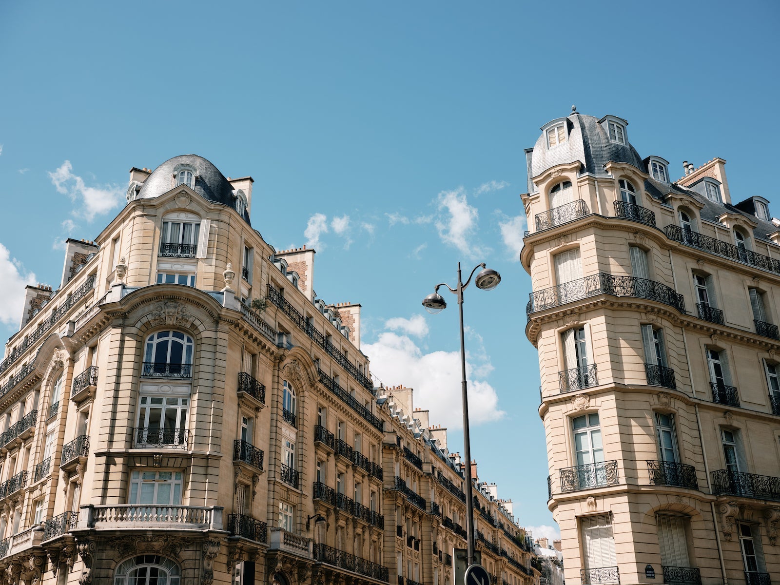 townhomes with classic architecture in paris