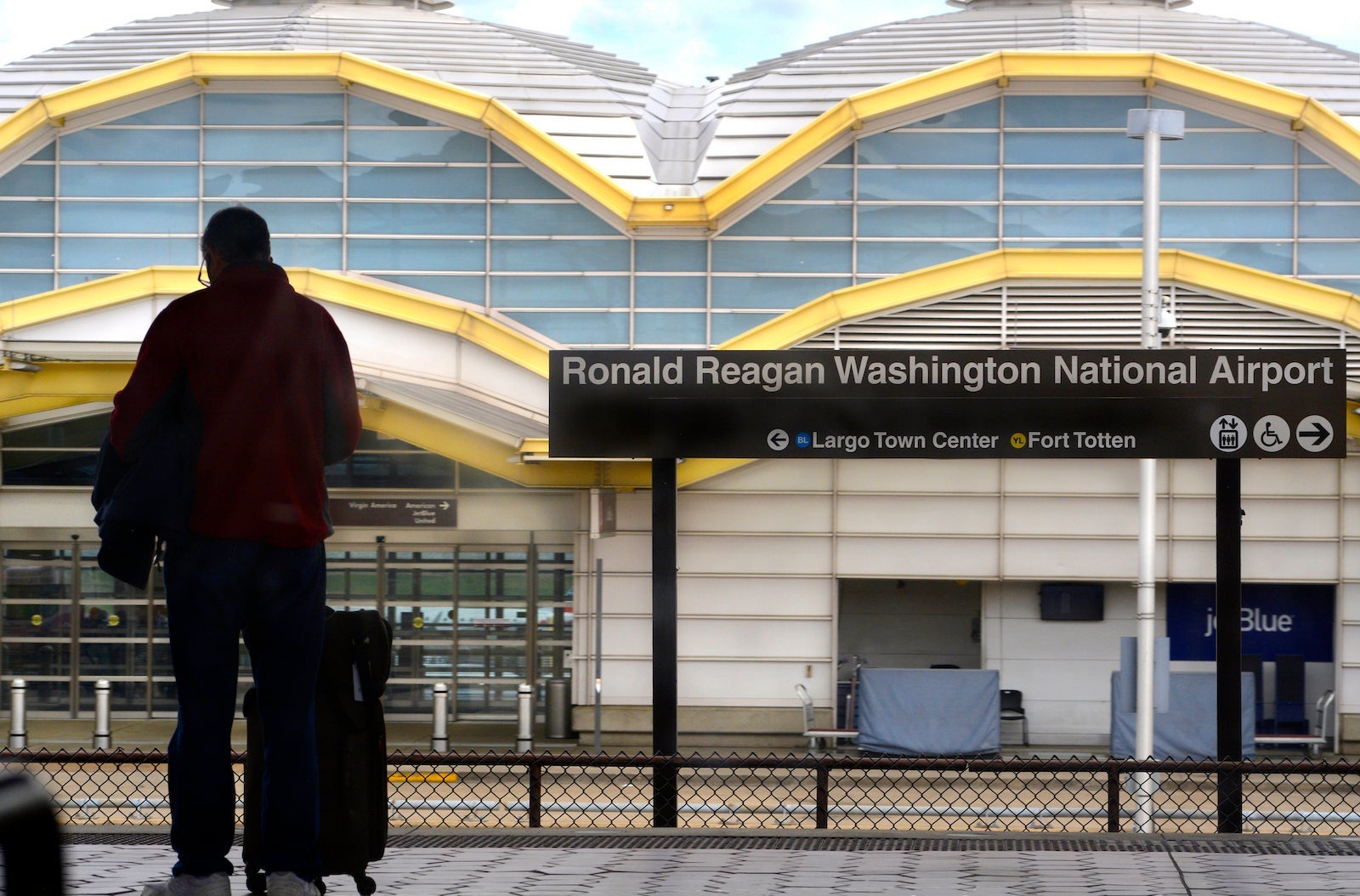 dca metro station