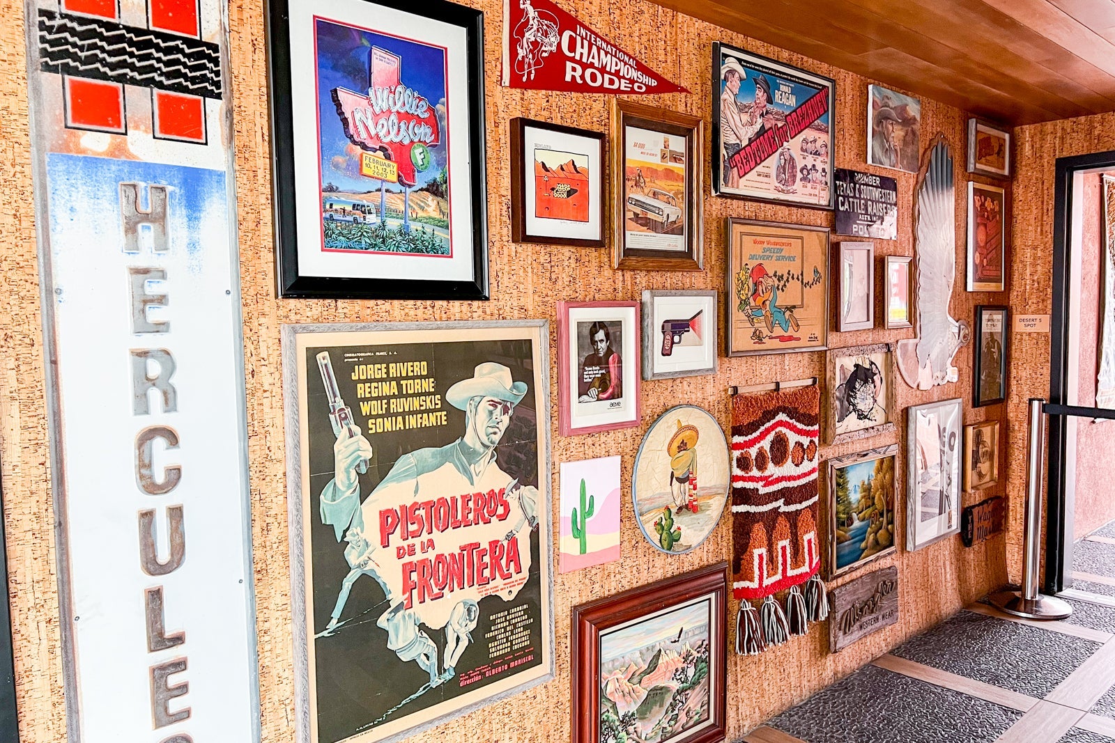 Desert 5 Spot rooftop bar decor